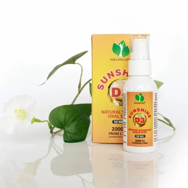 Vitaminový sprej Sunshine D3 s rostlinou v pozadí, poskytující přírodní zdroj vitamínu D pro zdravý životní styl.